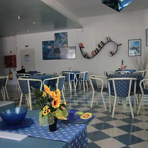 *** Aparthotel Bluadria Italia